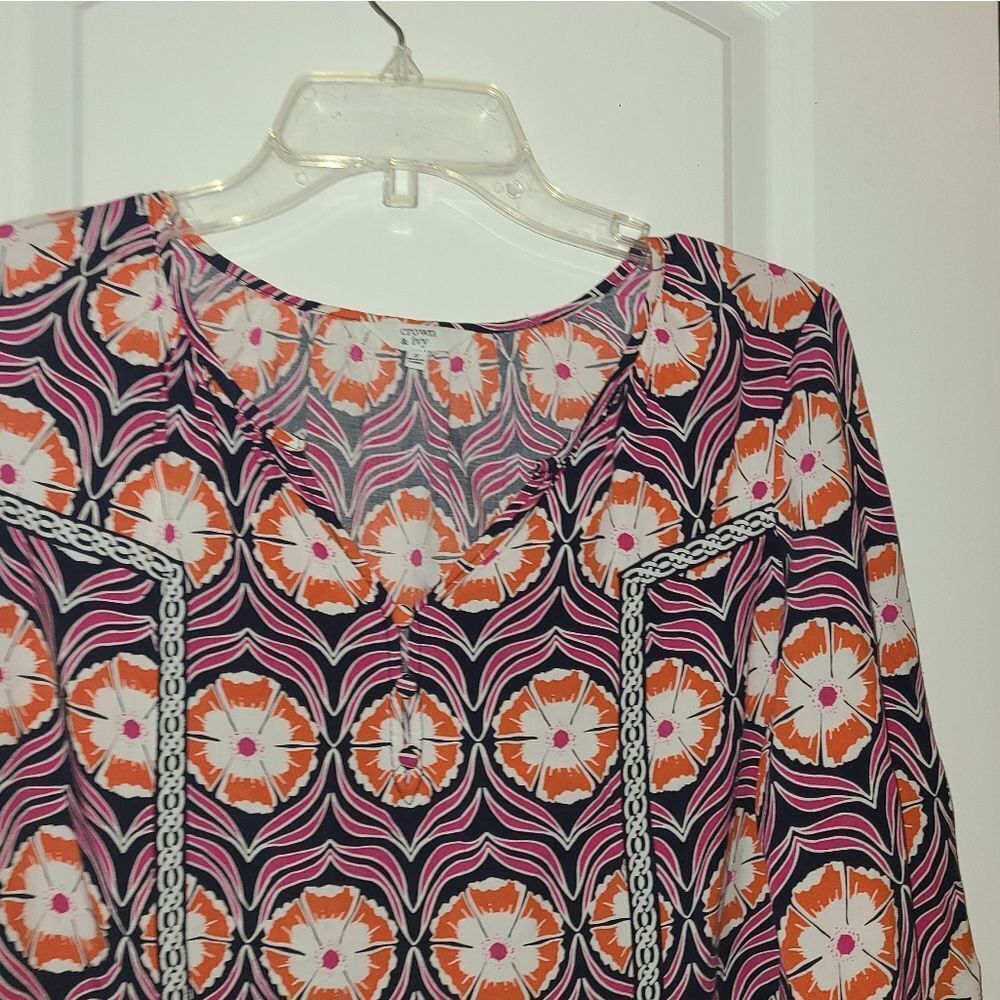 Crown & Ivy Boho Peasant Blouse - Picture 5 of 10
